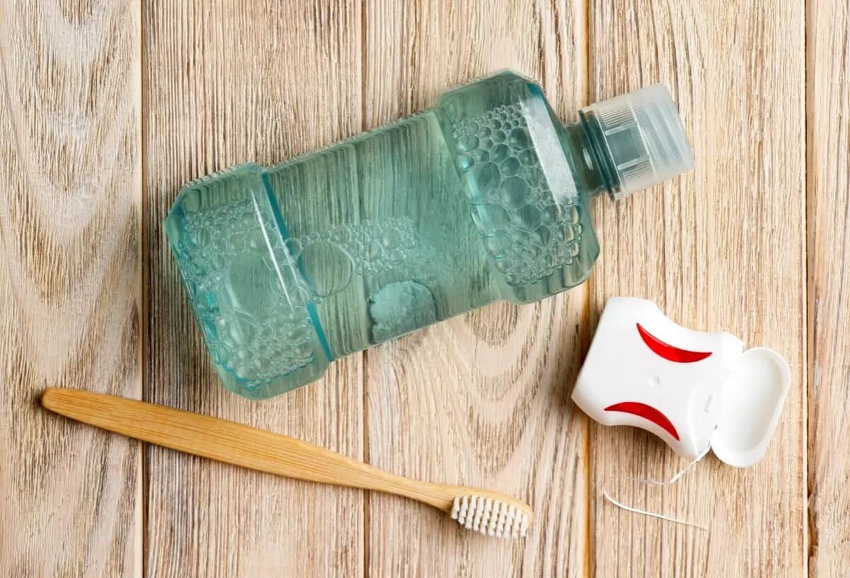 Co na ból dziąseł? Szybka ulga i skuteczne rozwiązania.