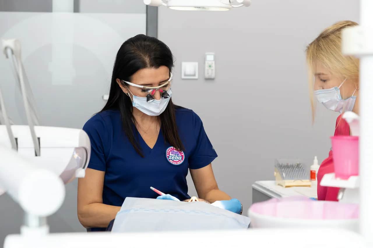 Znieczulenie u dentysty: Ile trwa i jak bezpiecznie przetrwać odrętwienie?